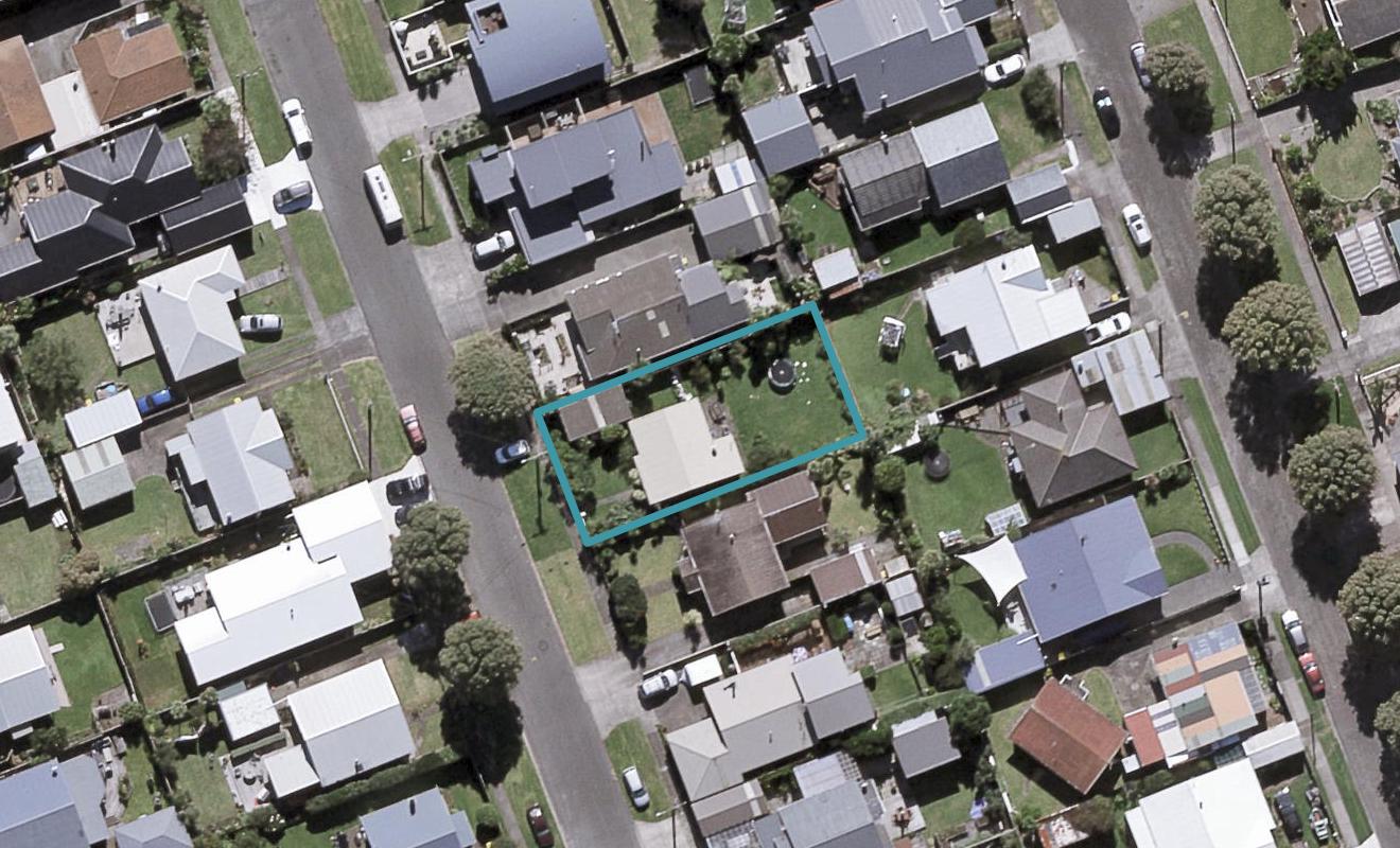 19 Newton Street, Fitzroy, New Plymouth - Carousel 1