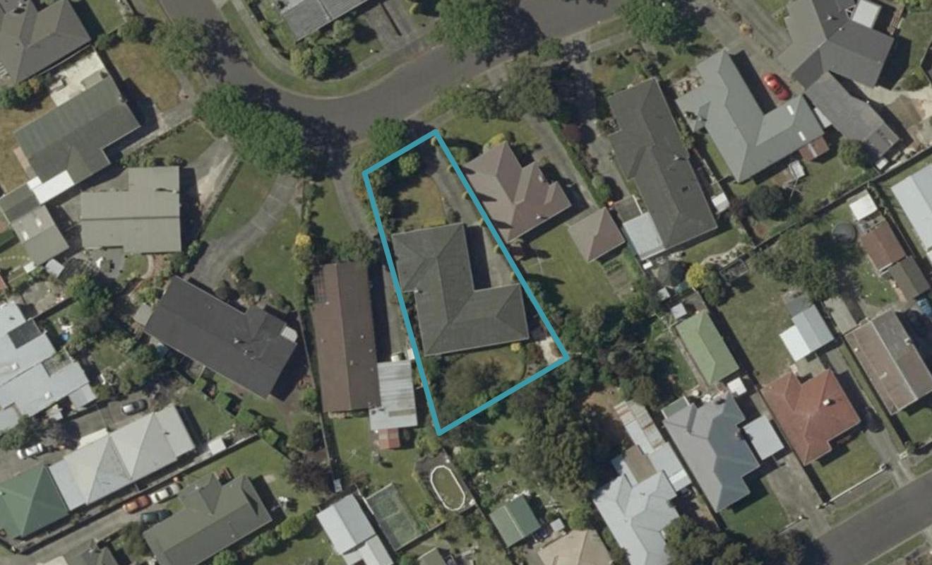 16 Westhaven Grove, Takaro, Palmerston North - Carousel 1