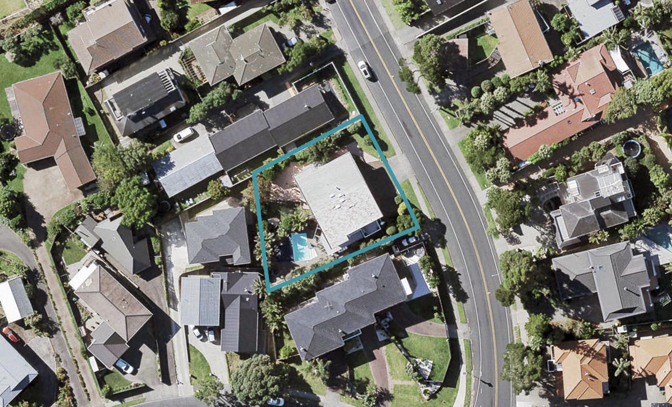 2/115 Clovelly Road, Bucklands Beach, Auckland - Carousel 1