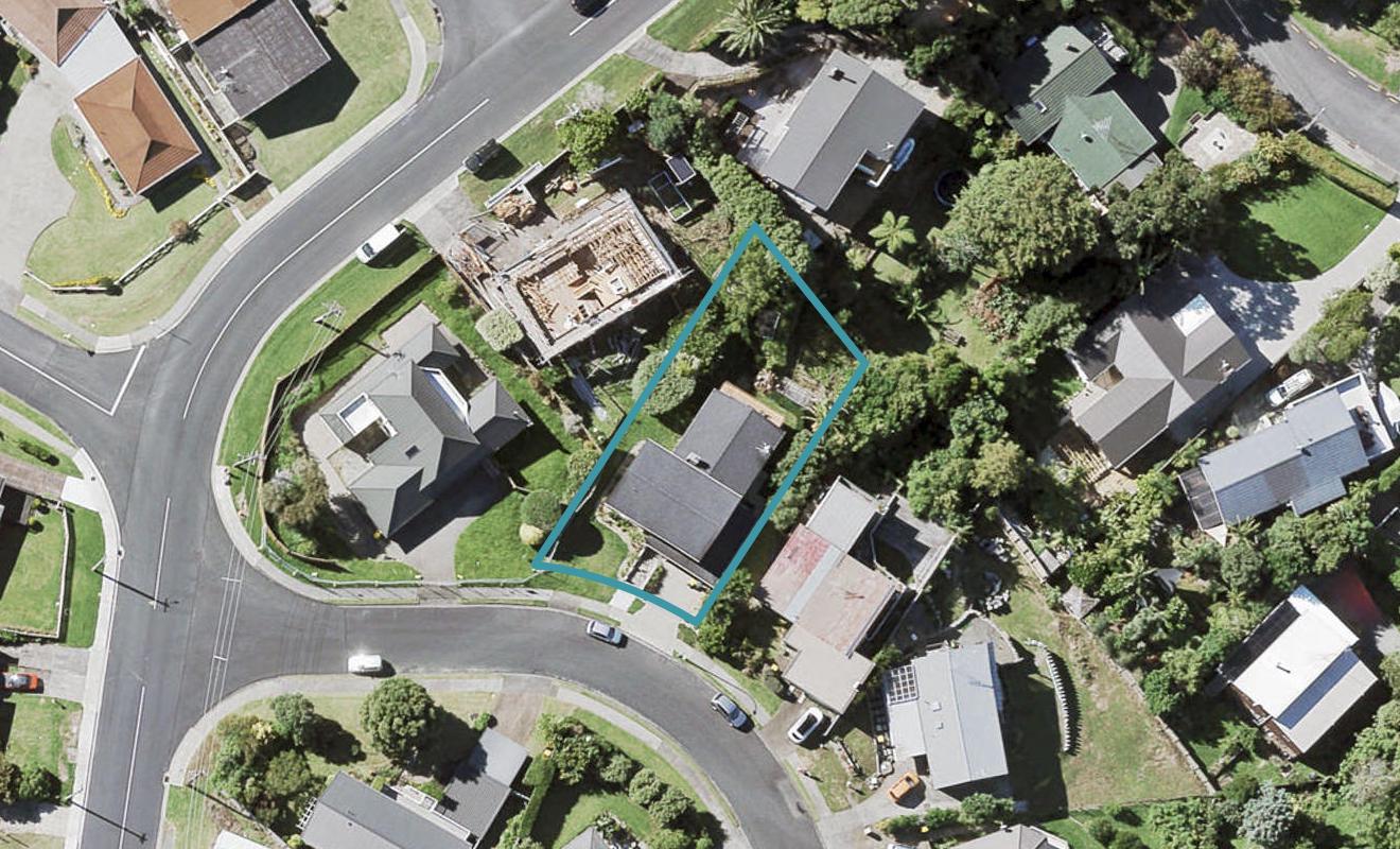 4 Callender Place, Shelly Park, Auckland - Carousel 1