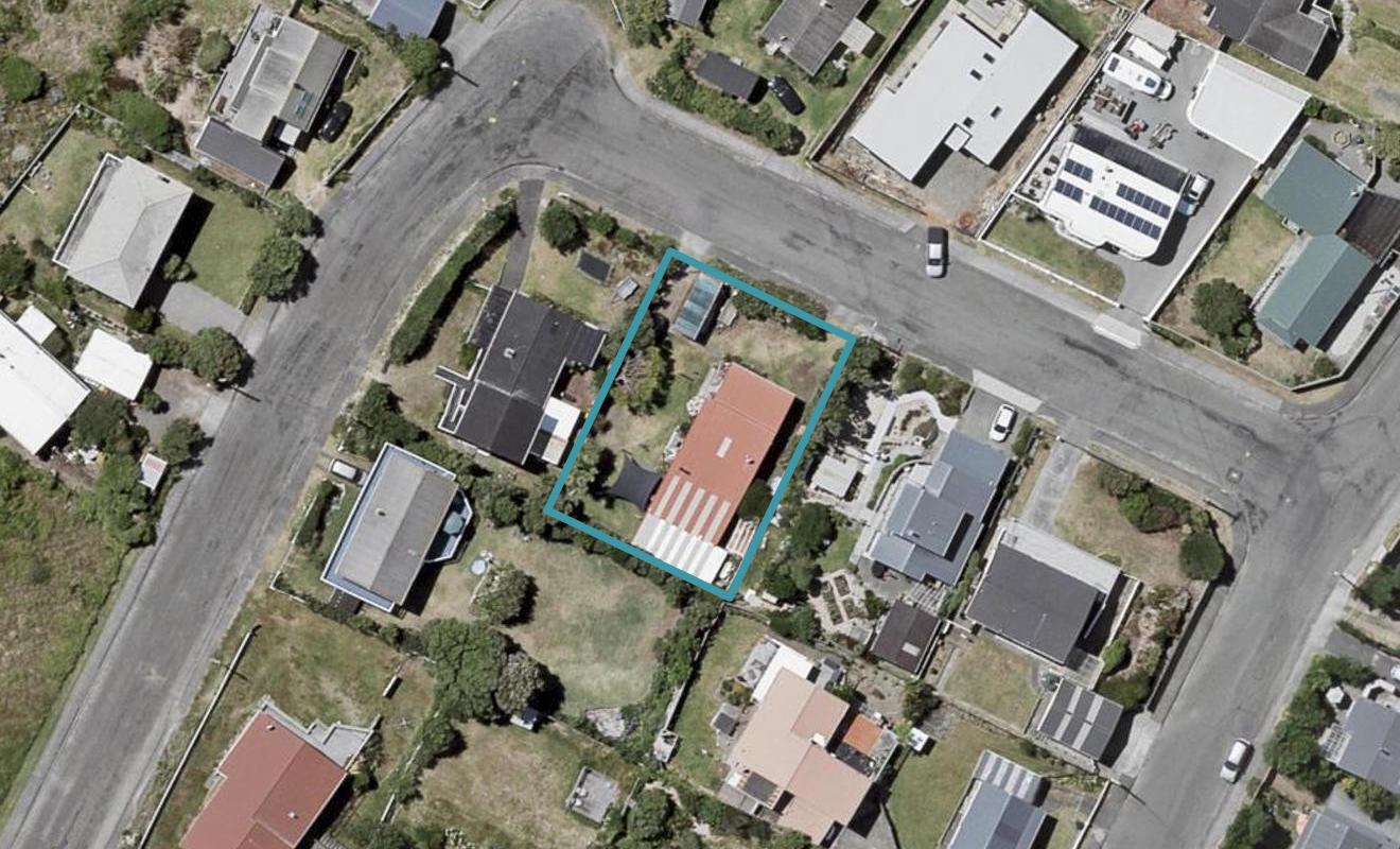 1 Konini Street, Otaki Beach, Otaki - Carousel 1