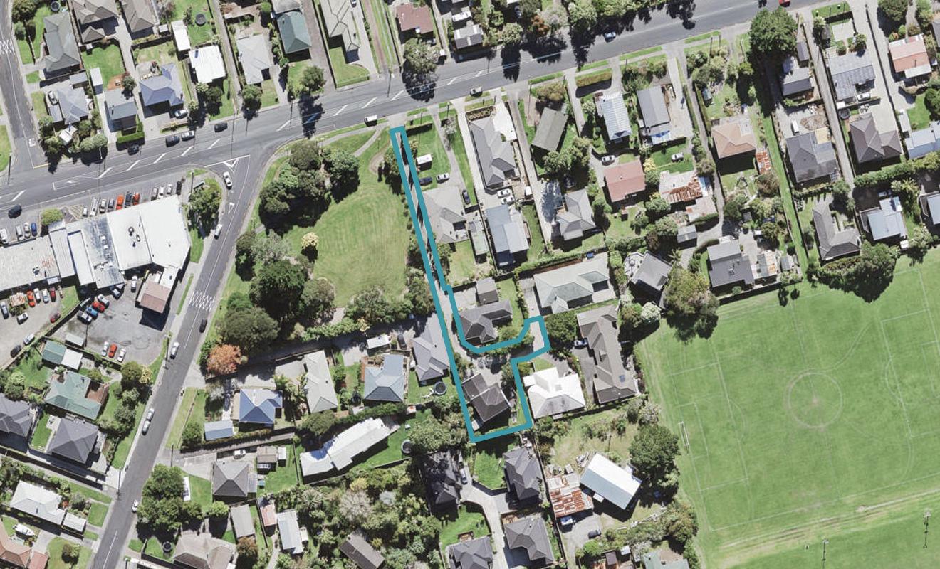 50F Godley Road, Green Bay, Auckland - Carousel 1