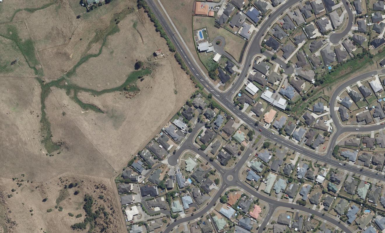 14 Southworth Place, Grandview Heights, Hamilton - Carousel 1