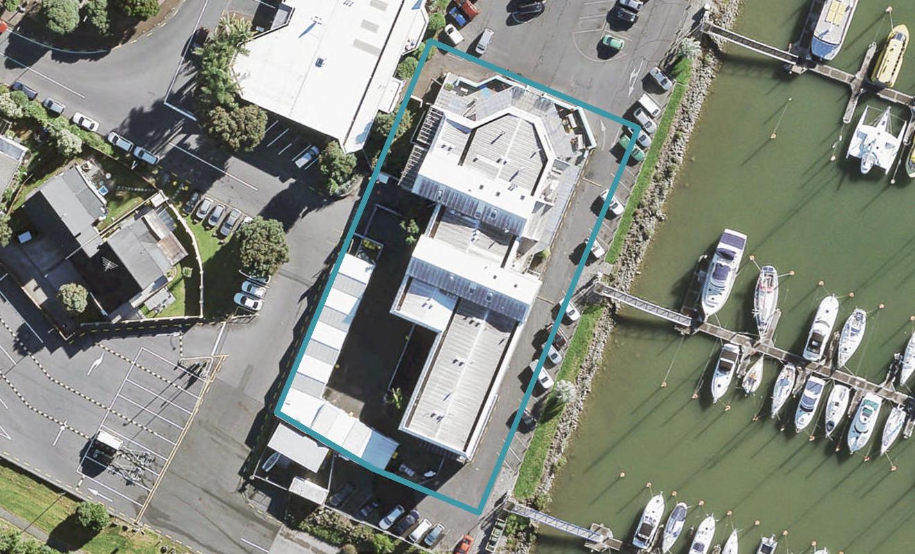 1/15 Clearwater Cove, West Harbour, Auckland - Carousel 1
