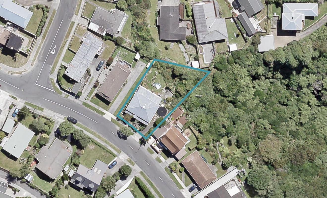 63 Cypress Drive, Maungaraki, Lower Hutt - Carousel 1