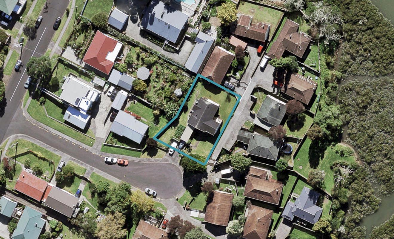 4 Durrant Place, New Lynn, Auckland - Carousel 1