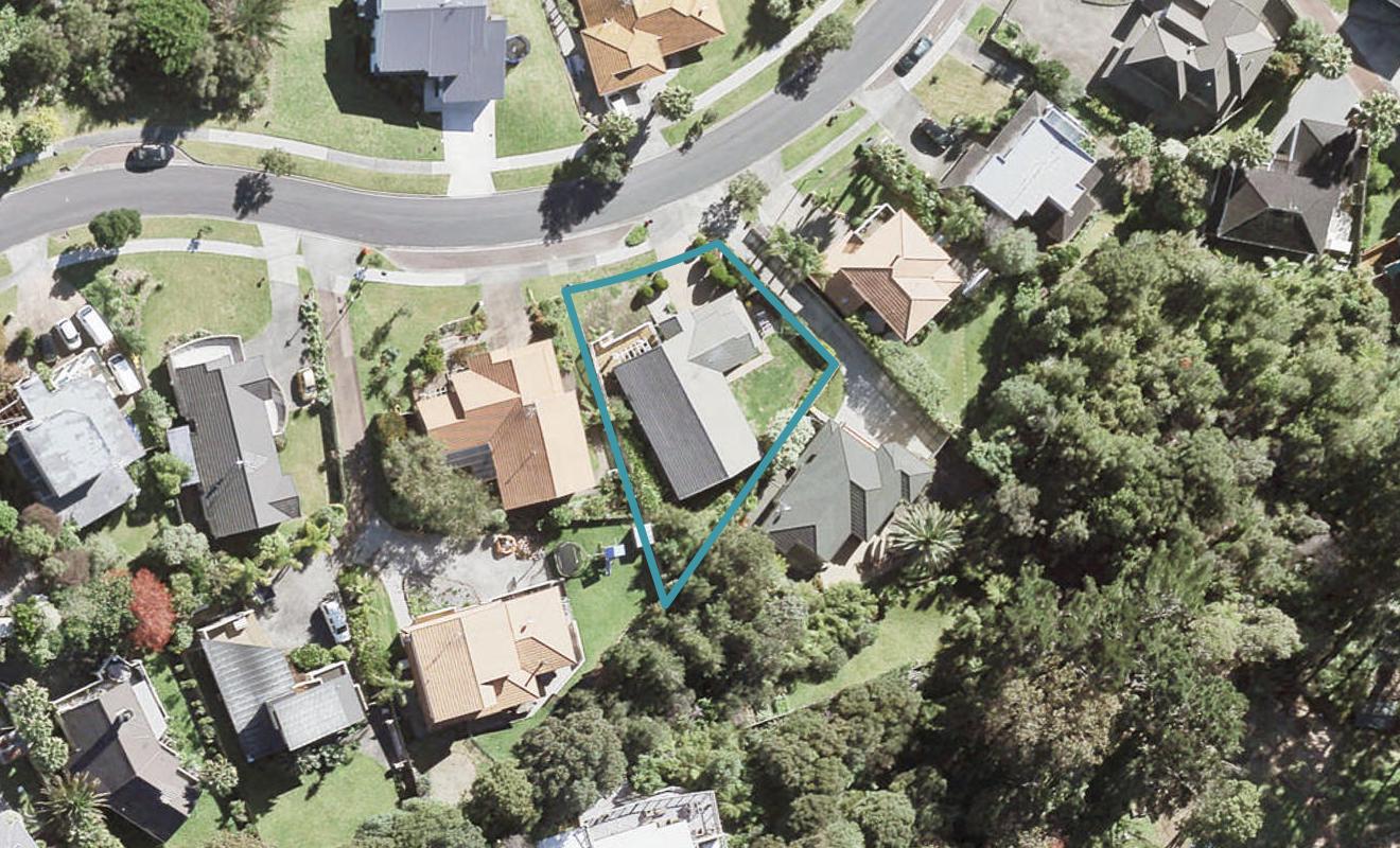 58 Kate Sheppard Avenue, Torbay, Auckland - Carousel 1
