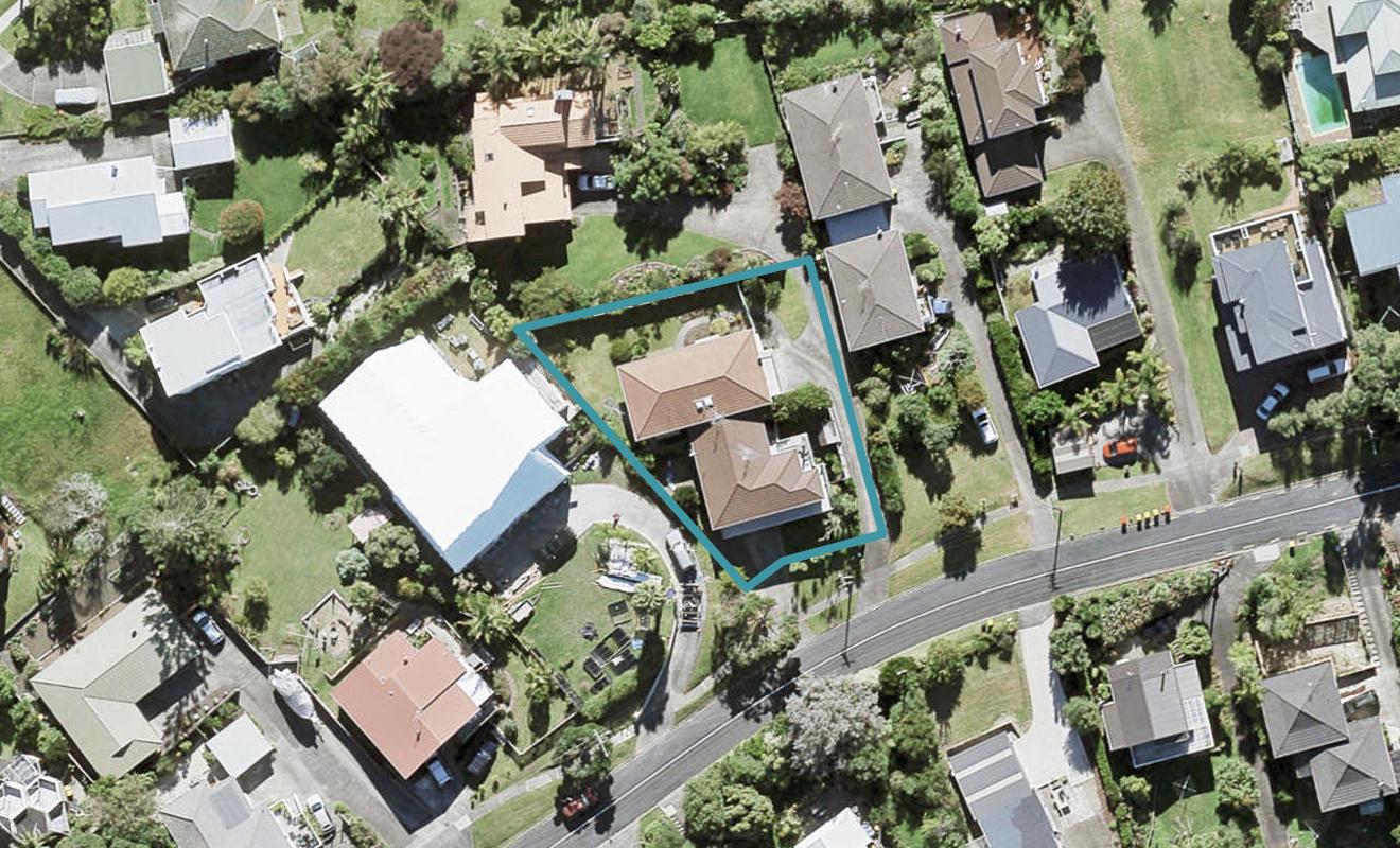 1/60 Hebron Road, Waiake, Auckland - Carousel 1