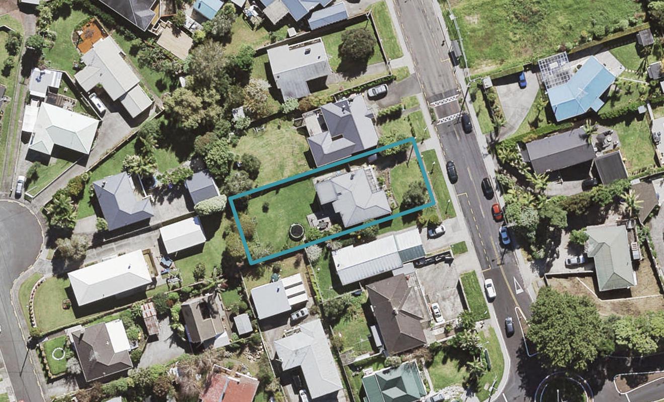 4 Lauderdale Road, Birkdale, Auckland - Carousel 1