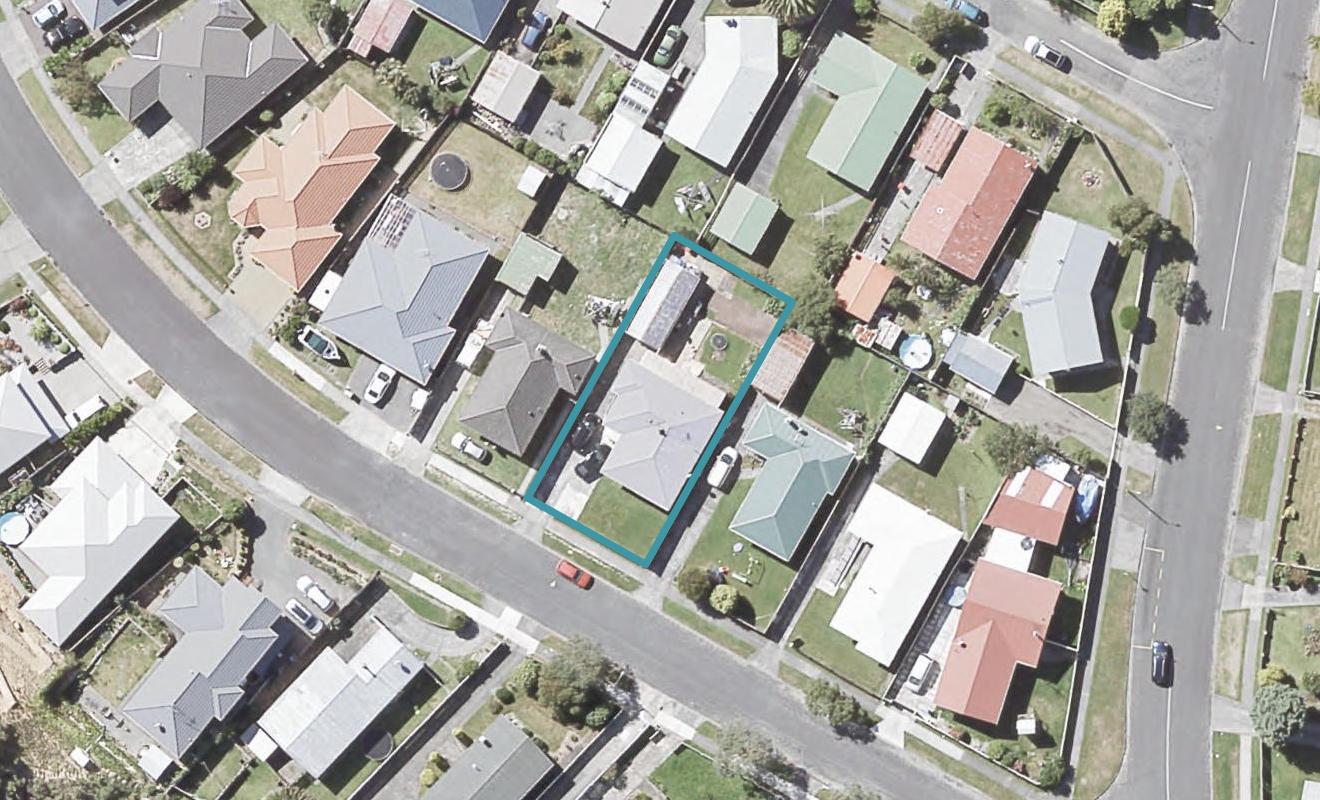8 Kawatiri Grove, Wainuiomata, Lower Hutt - Carousel 1