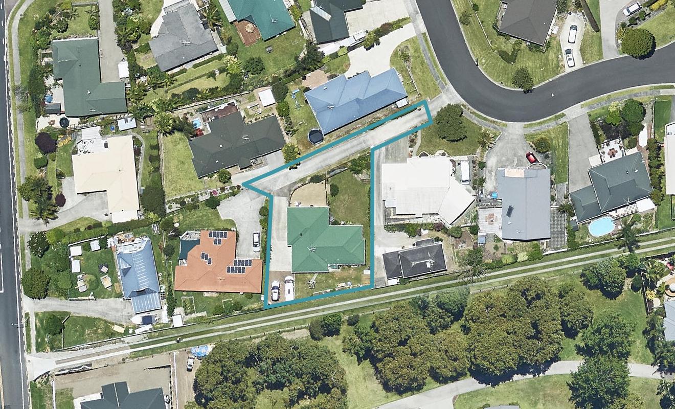 12 Astor Place, Welcome Bay, Tauranga - Carousel 1