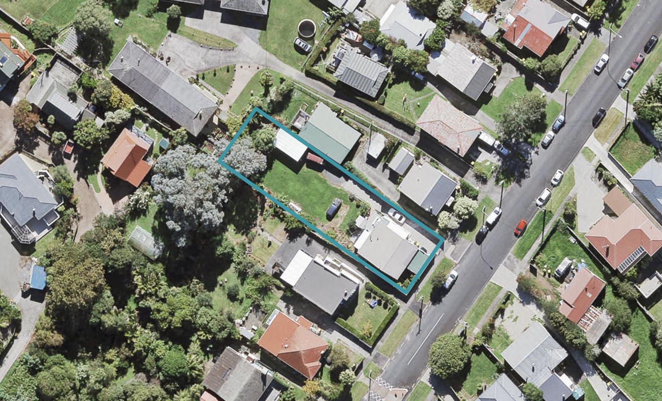 61 Fruitvale Road, New Lynn, Auckland - Carousel 1