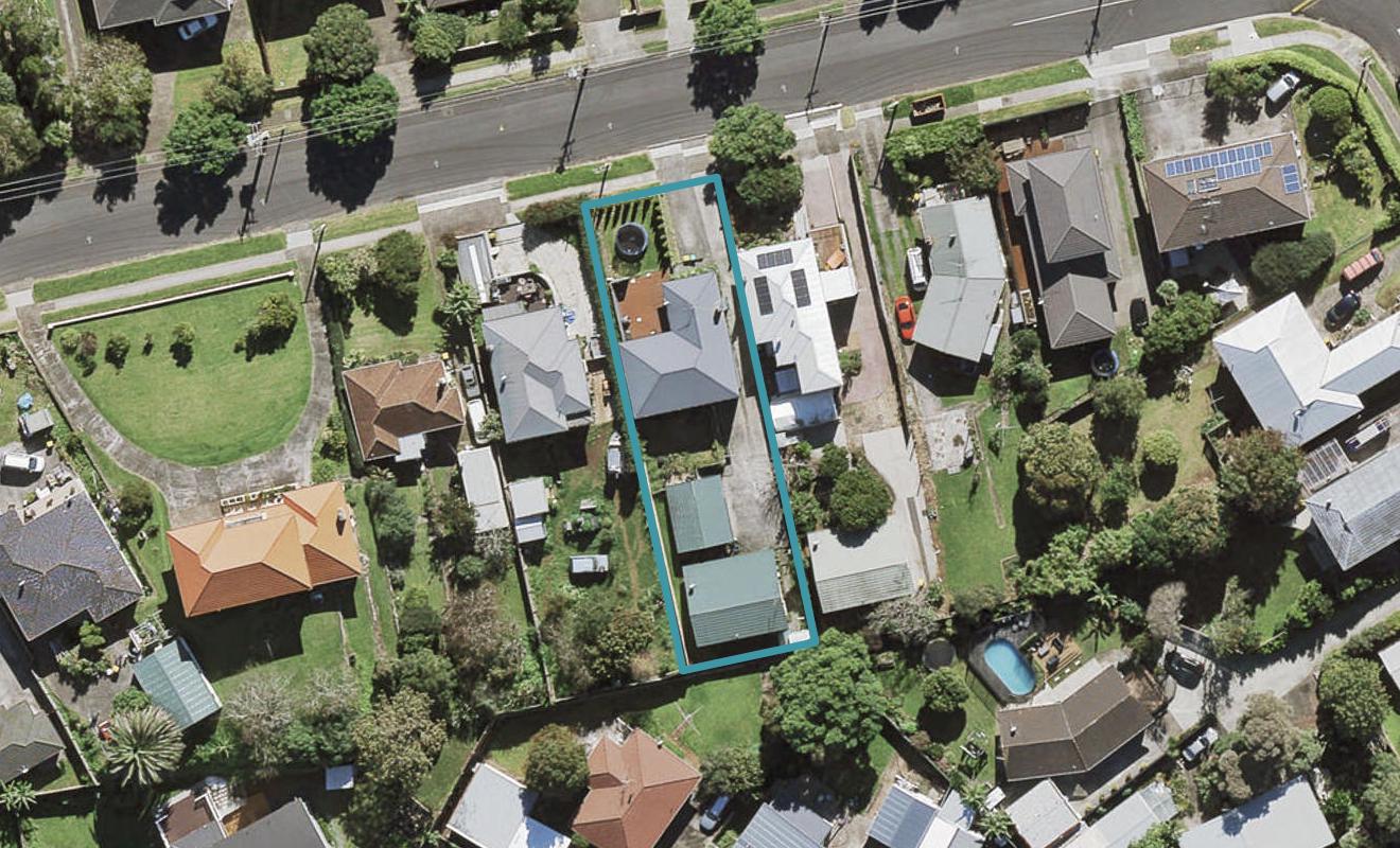 12 Hastie Avenue, Mangere Bridge, Auckland - Carousel 1