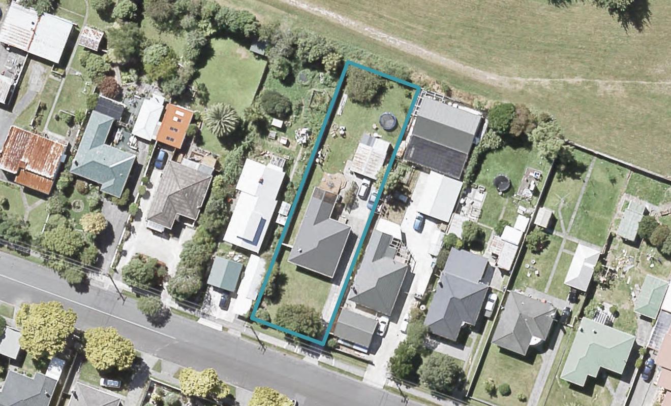 22 Burden Avenue, Wainuiomata, Lower Hutt - Carousel 1