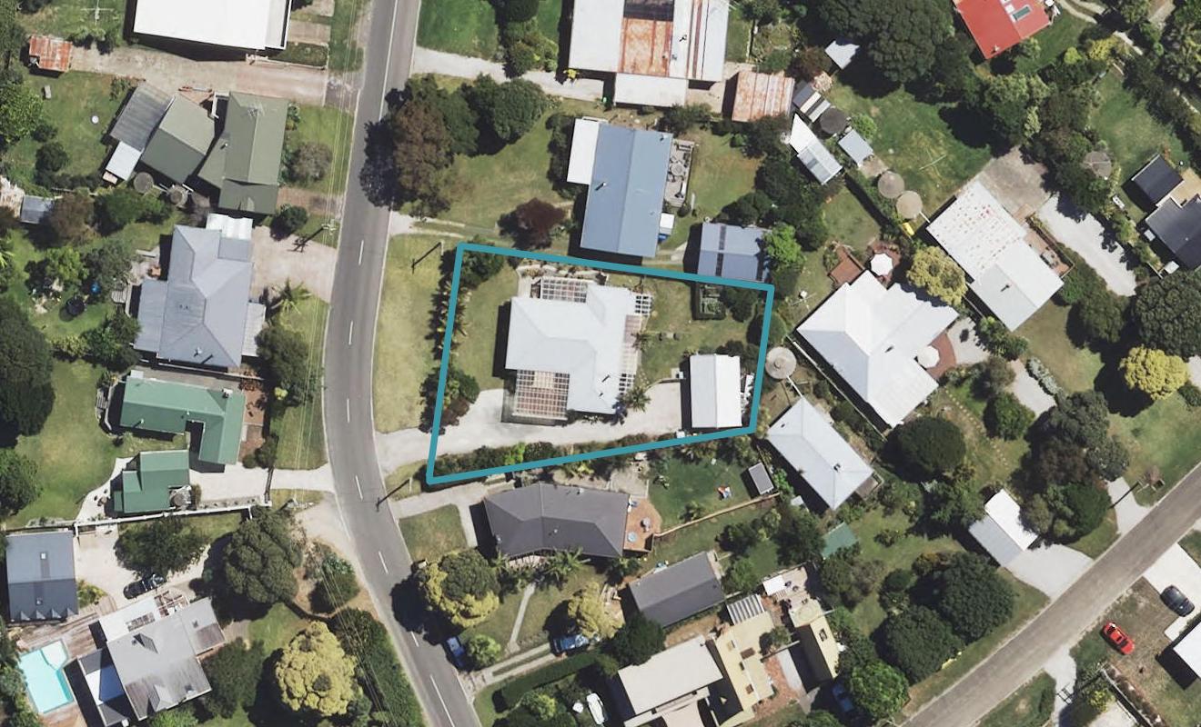 15 Lysnar Street, Okitu, Gisborne - Carousel 1