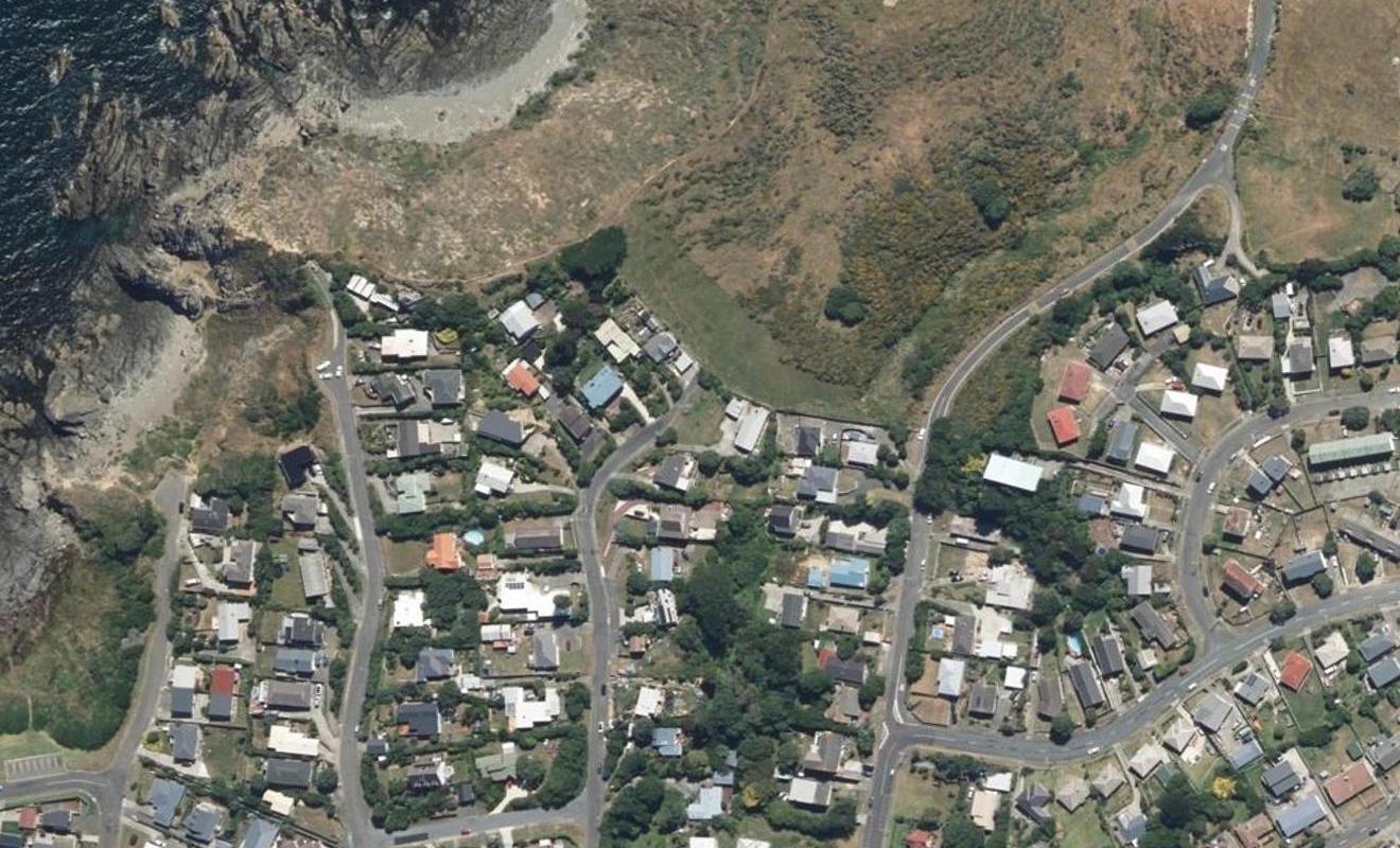 48 Whanake Street, Titahi Bay, Porirua - Carousel 1