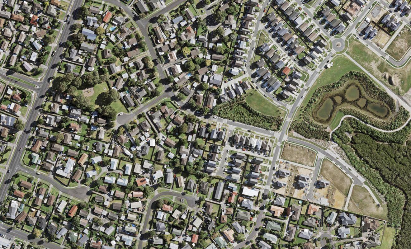33 Becker Drive, Weymouth, Auckland - Carousel 1