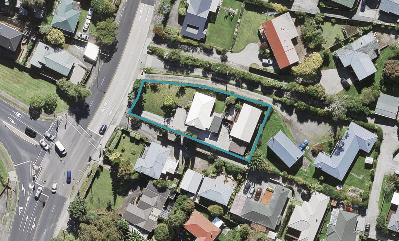 1/143 Edmonton Road, Te Atatu South, Auckland - Carousel 1