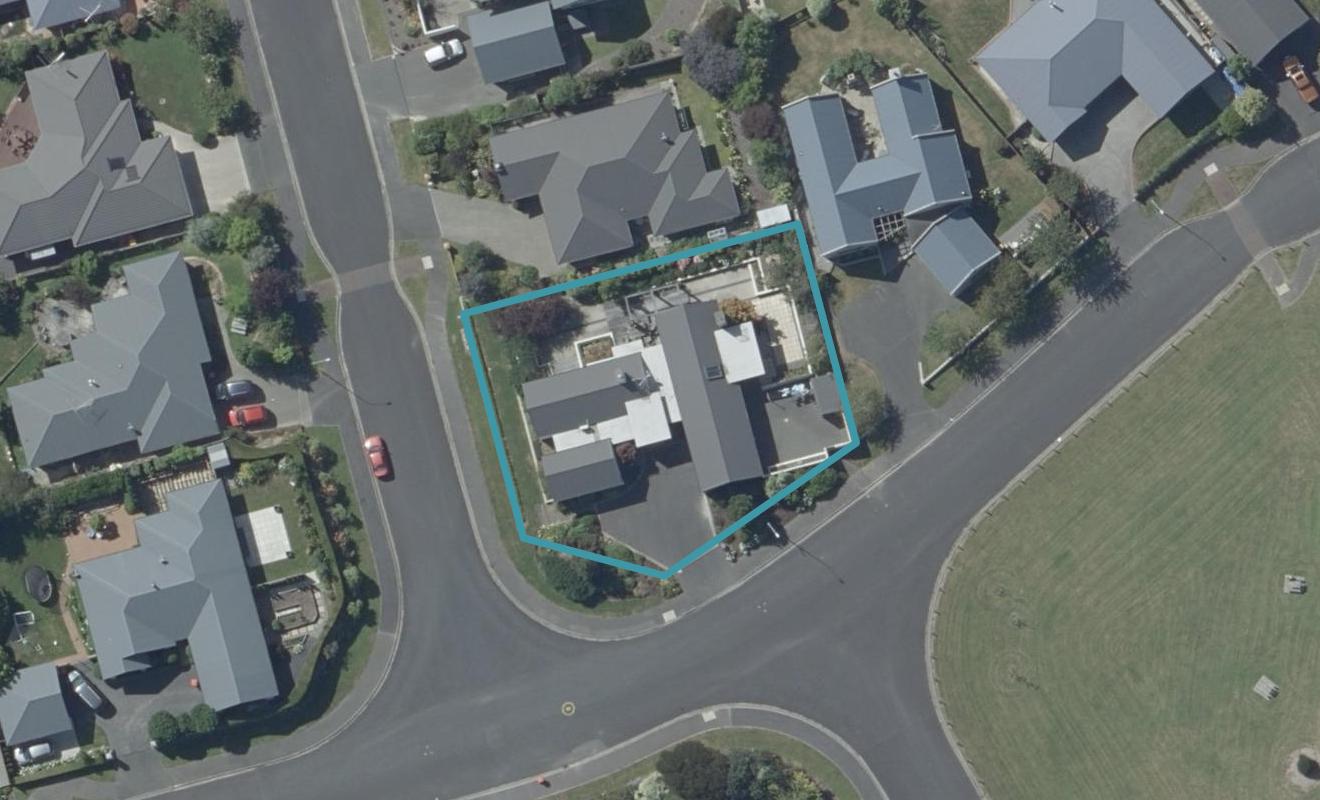 3 Sunninghurst Drive, Fairfield, Dunedin - Carousel 1