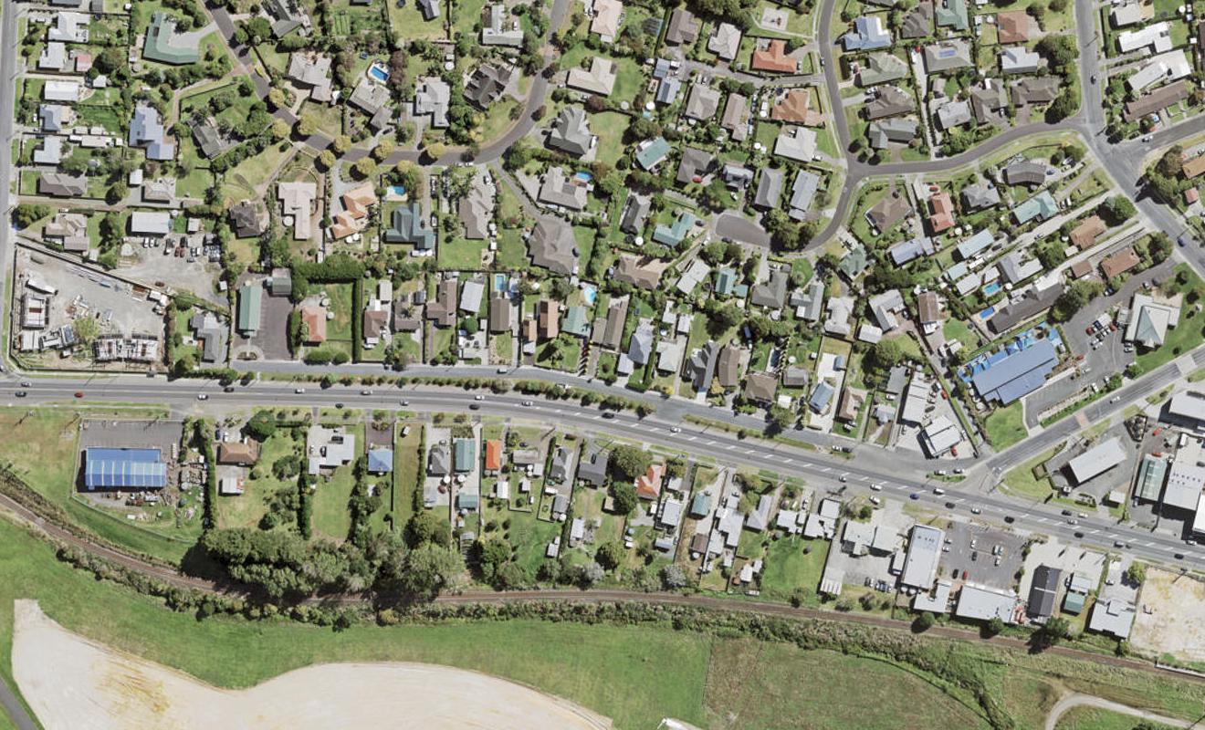 1/358 Main Road, Huapai, Kumeu - Carousel 1