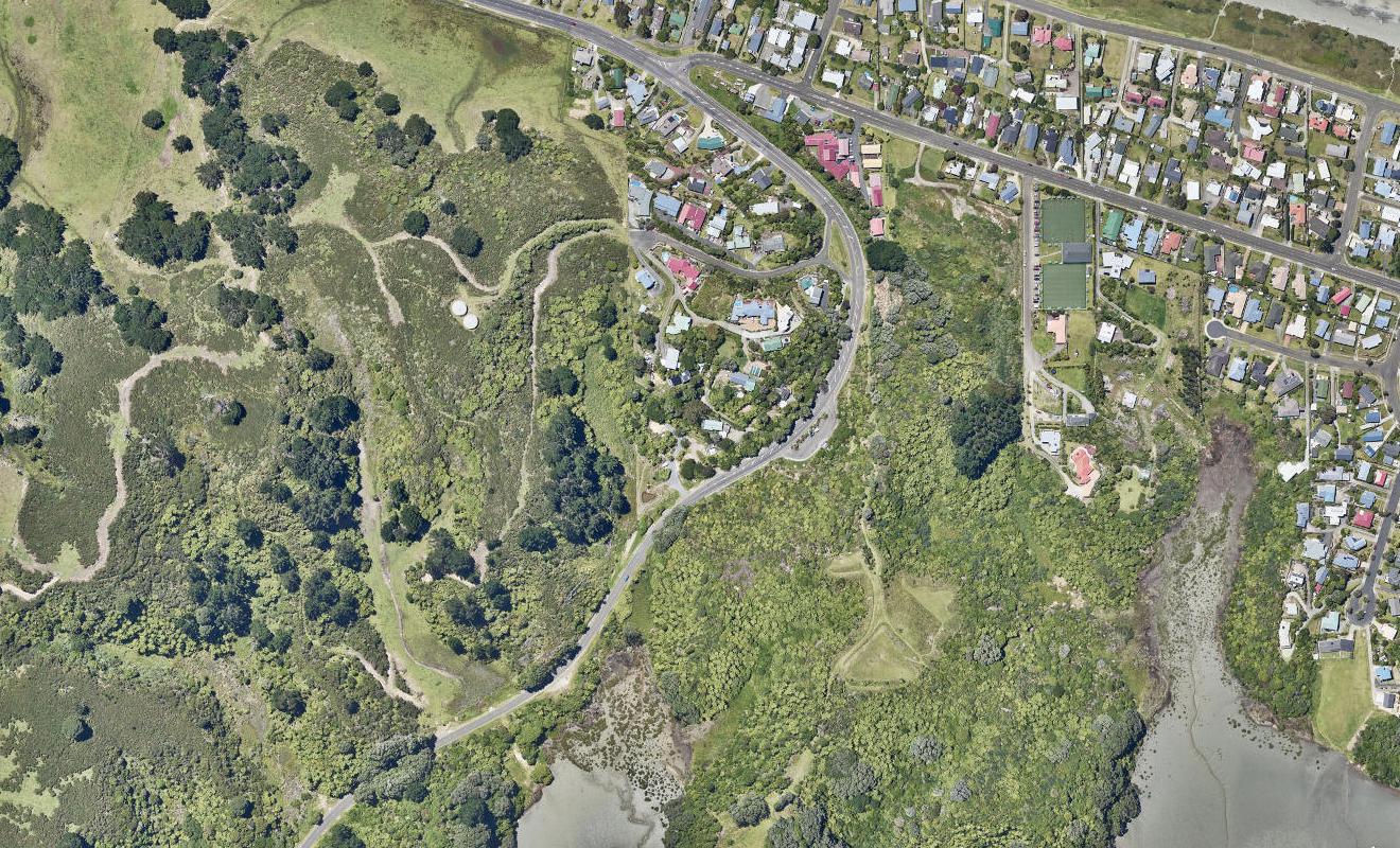 28 Wainui Road, OHOPE - Carousel 1