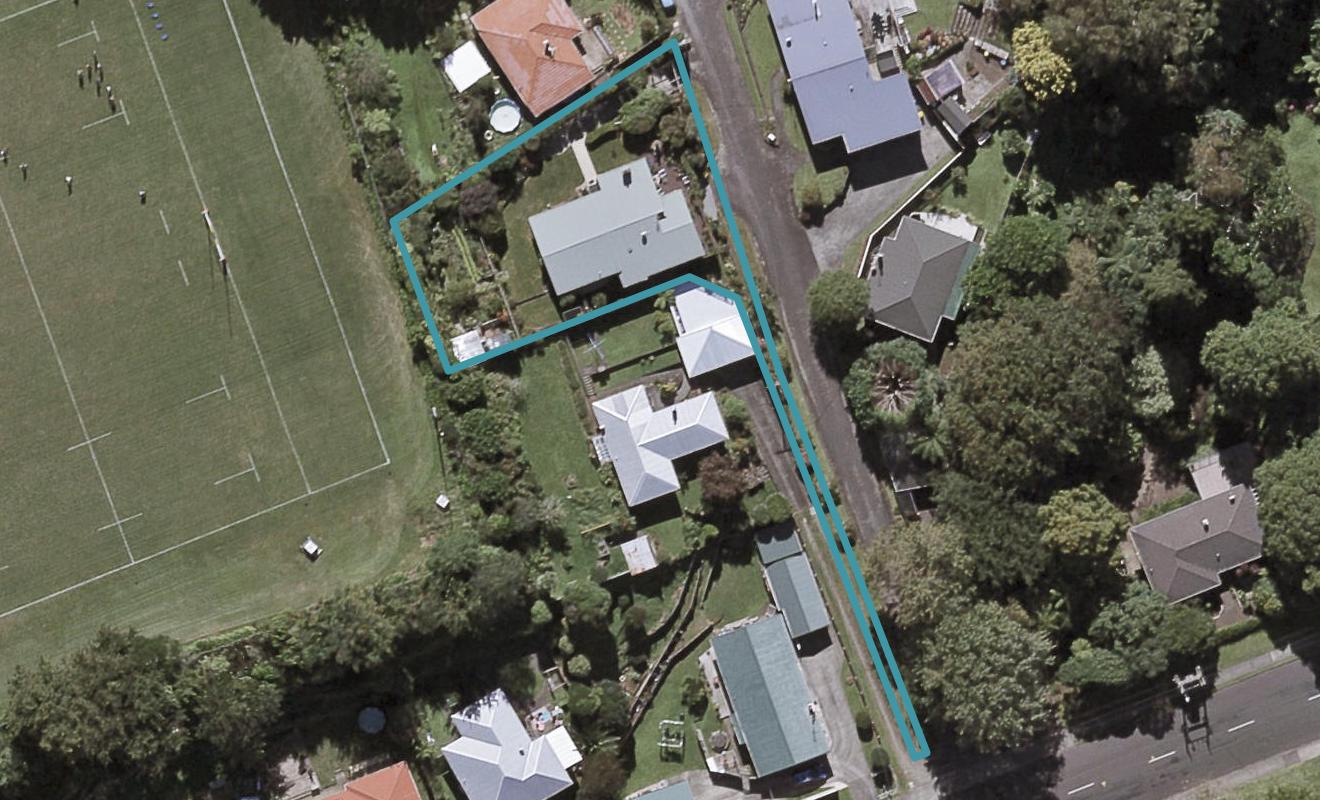 1 Hillside Crescent, Westown, New Plymouth - Carousel 1