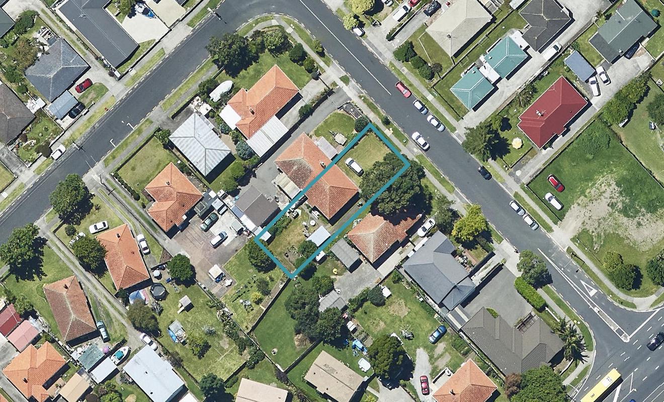 8 Twentyfirst Avenue, Gate Pa, Tauranga - Carousel 1