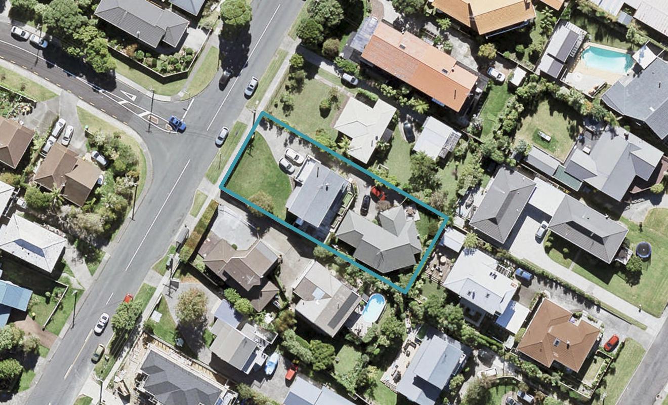 1/155 Deep Creek Road, Torbay, Auckland - Carousel 1