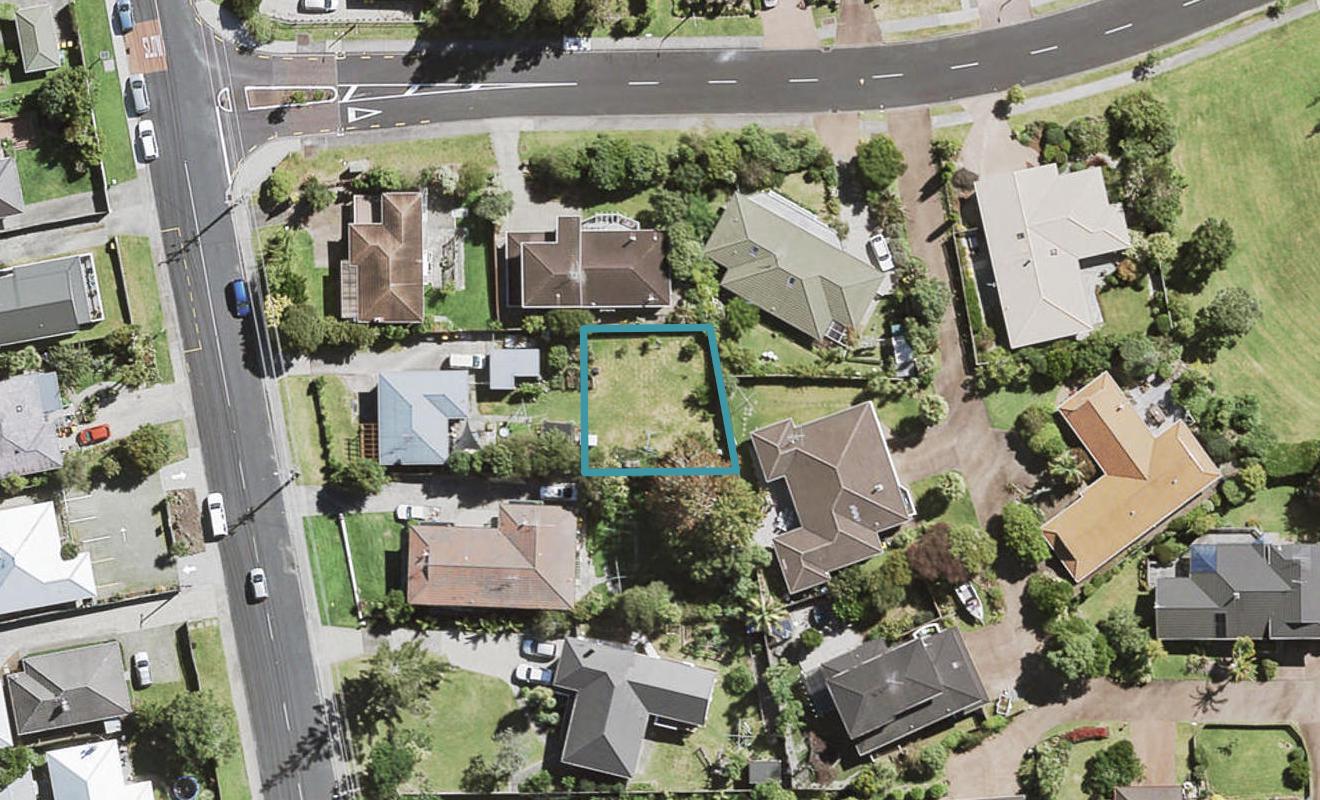 130B Atkinson Road, Titirangi, Auckland - Carousel 1