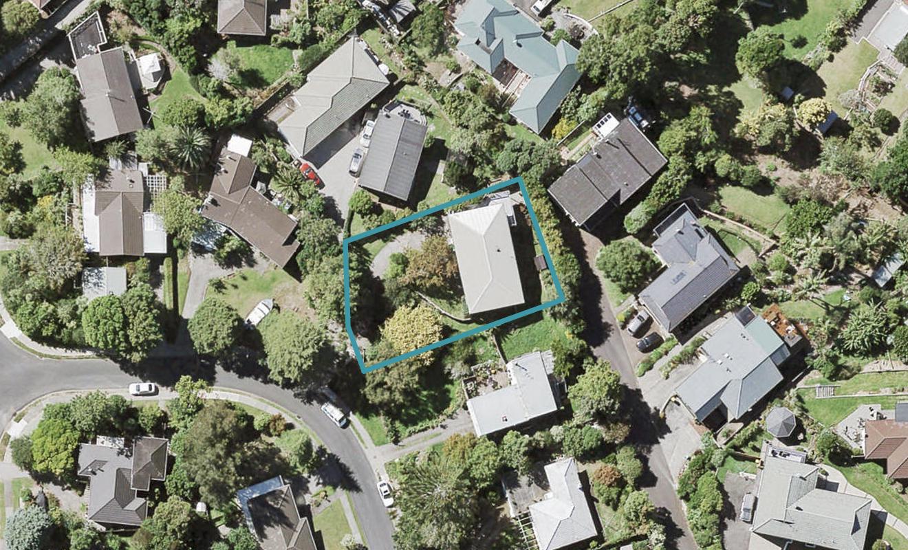 8 Addis Place, Shelly Park, Auckland - Carousel 1