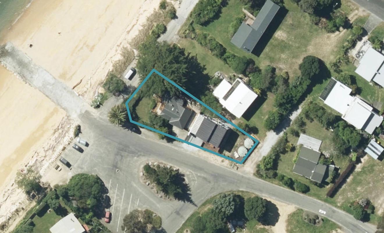 14 Petersen Road, Tata Beach, Takaka - Carousel 1