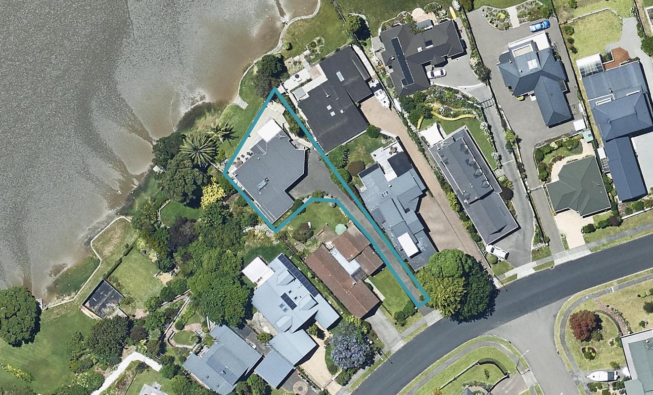 17 Forrester Drive, Welcome Bay, Tauranga - Carousel 1