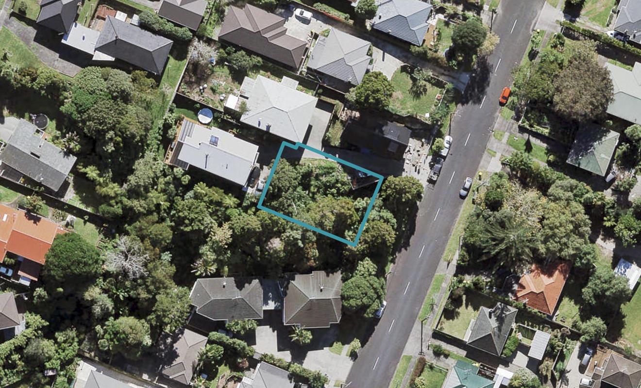 20 Wattle Street, New Lynn, Auckland - Carousel 1