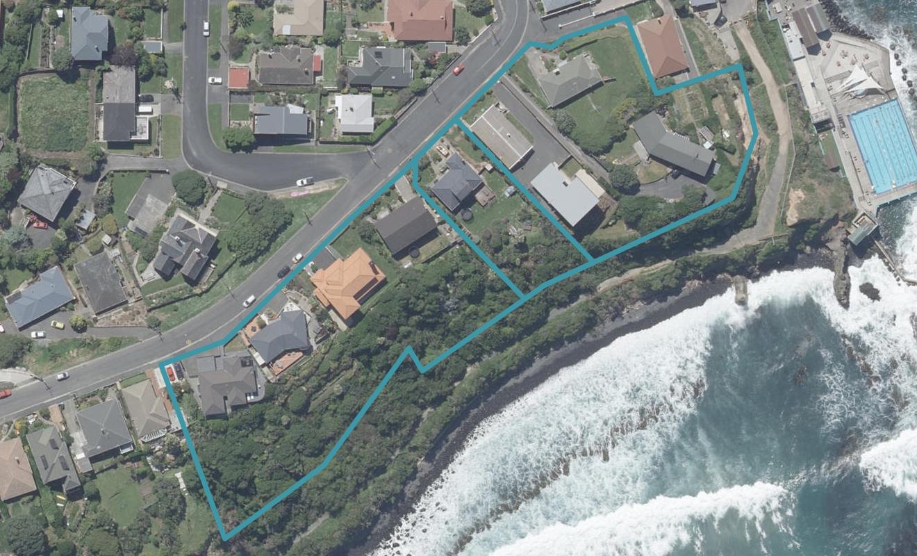 43 Cliffs Road, Saint Clair, Dunedin - Carousel 1