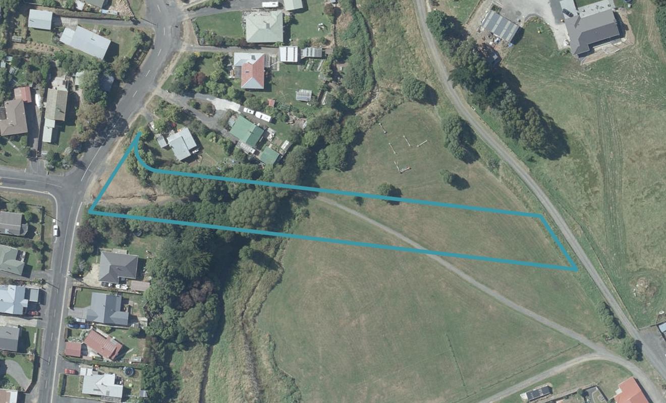 33 Edna Street, Ocean View, Dunedin - Carousel 1