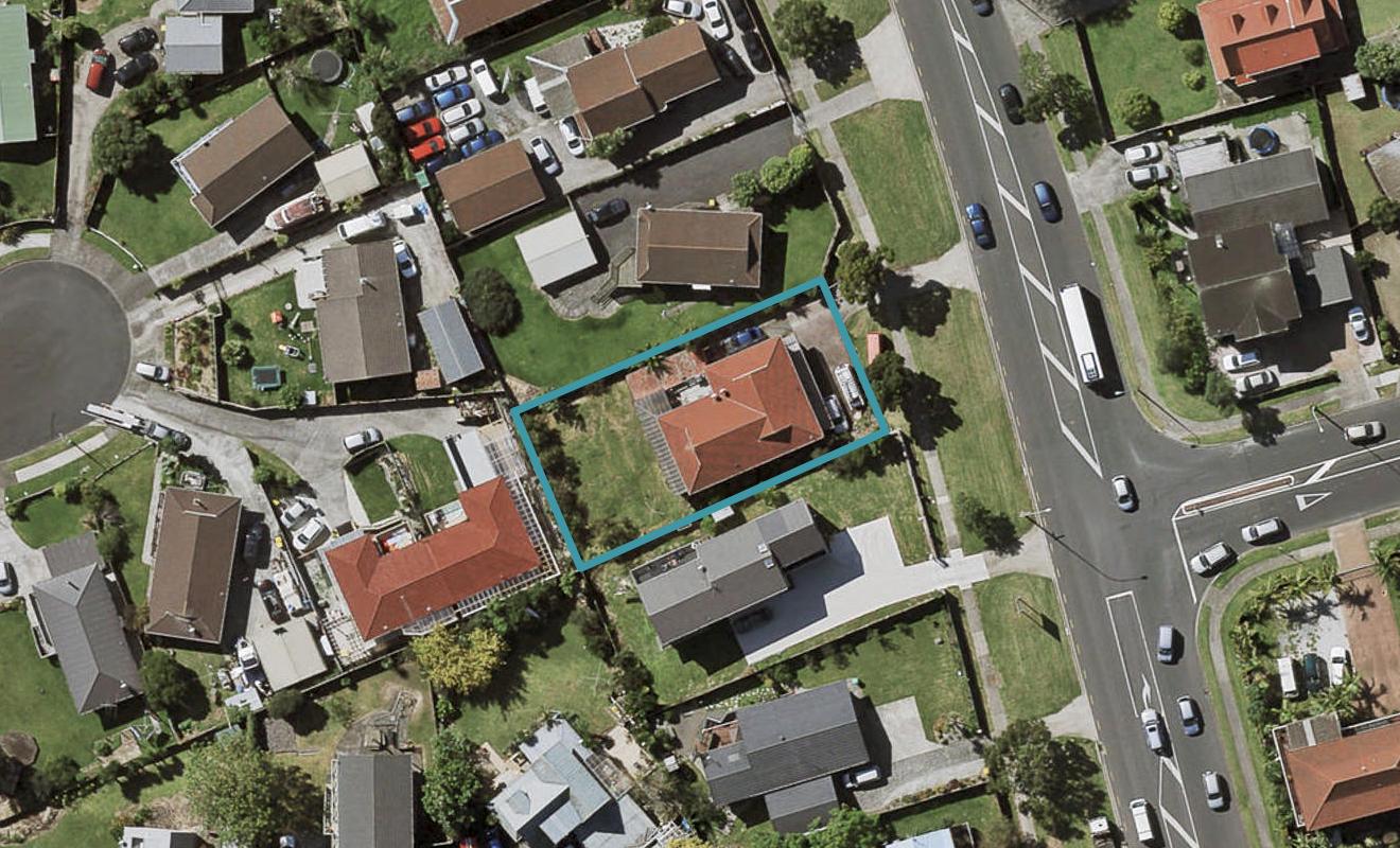 46 Hollyford Drive, Clover Park, Auckland - Carousel 1