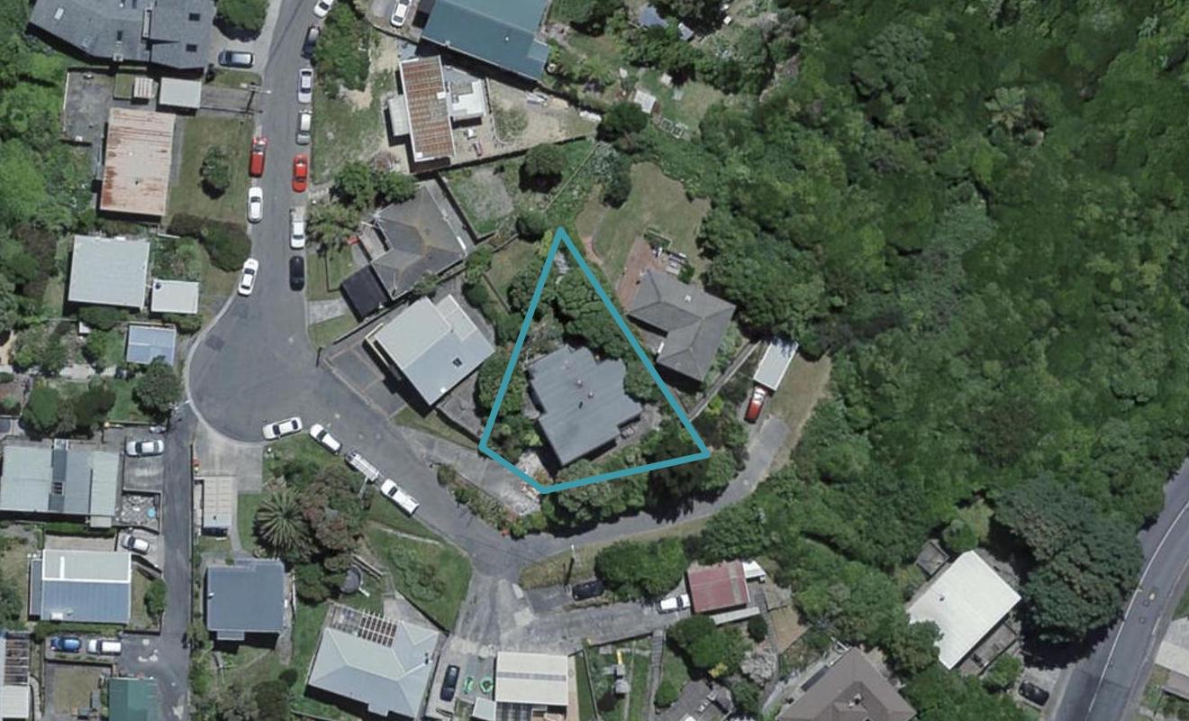 39 Hudson Street, Island Bay, Wellington - Carousel 1