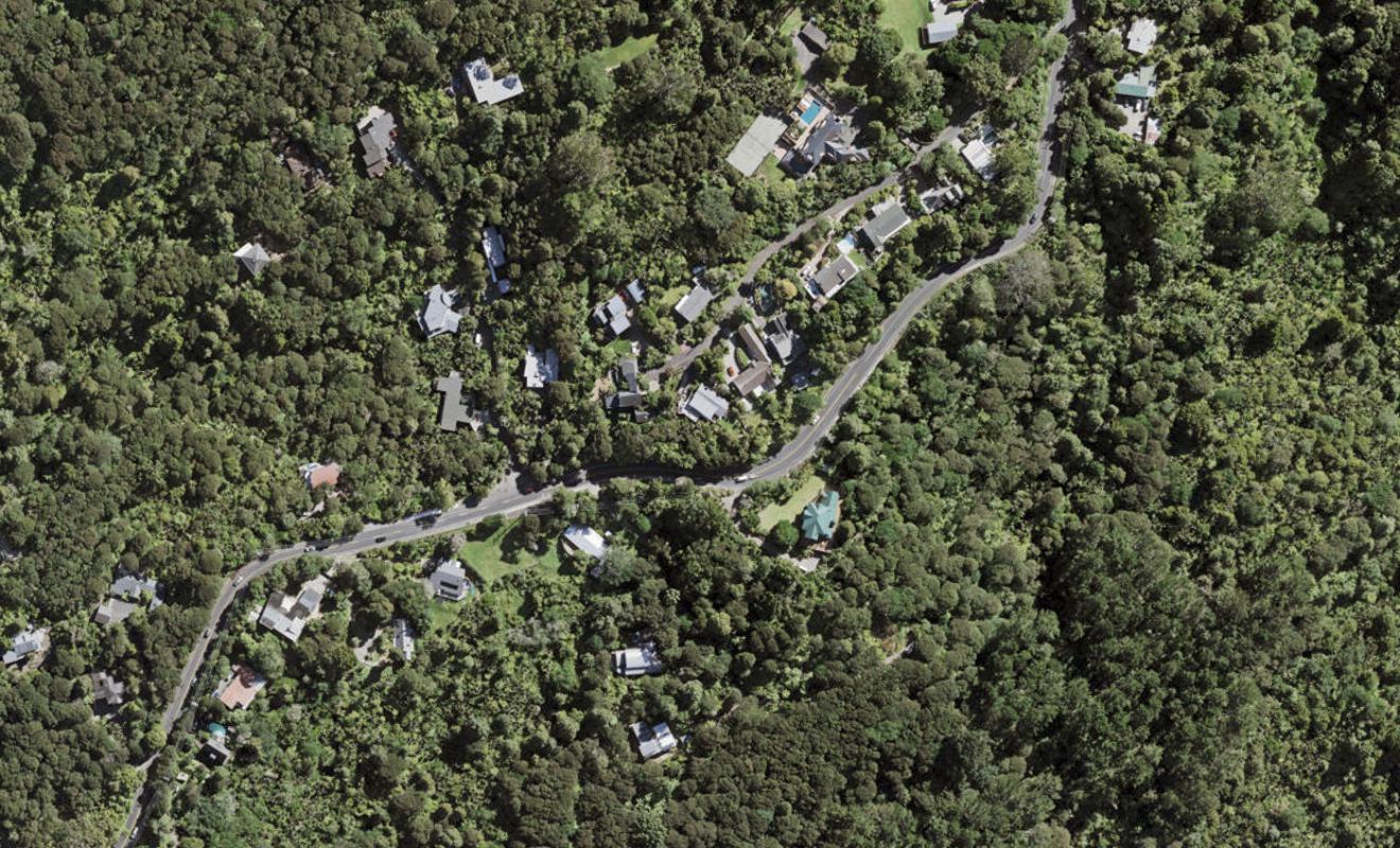 53 Huia Road, Titirangi, Auckland - Carousel 1