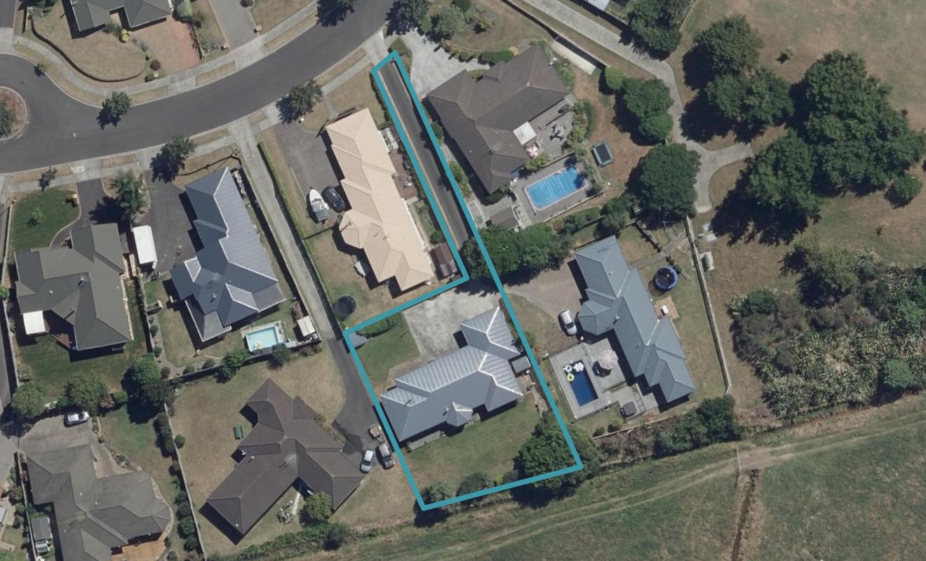 17 Limousin Place, Grandview Heights, Hamilton - Carousel 1