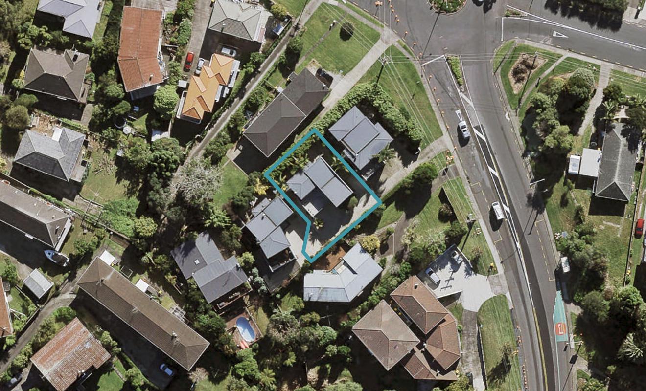 100A Lake Road, Northcote, Auckland - Carousel 1