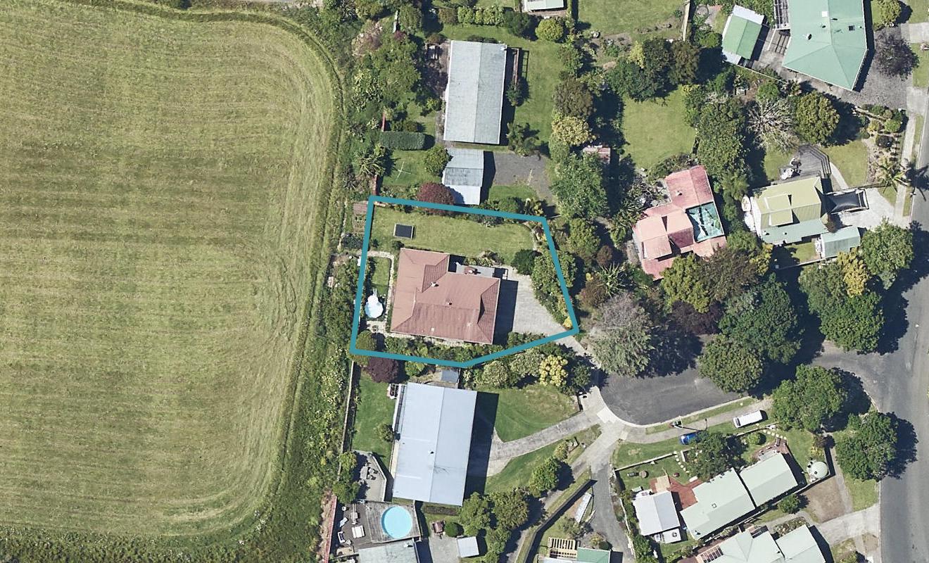5 Nathan Place, Athenree, Katikati - Carousel 1