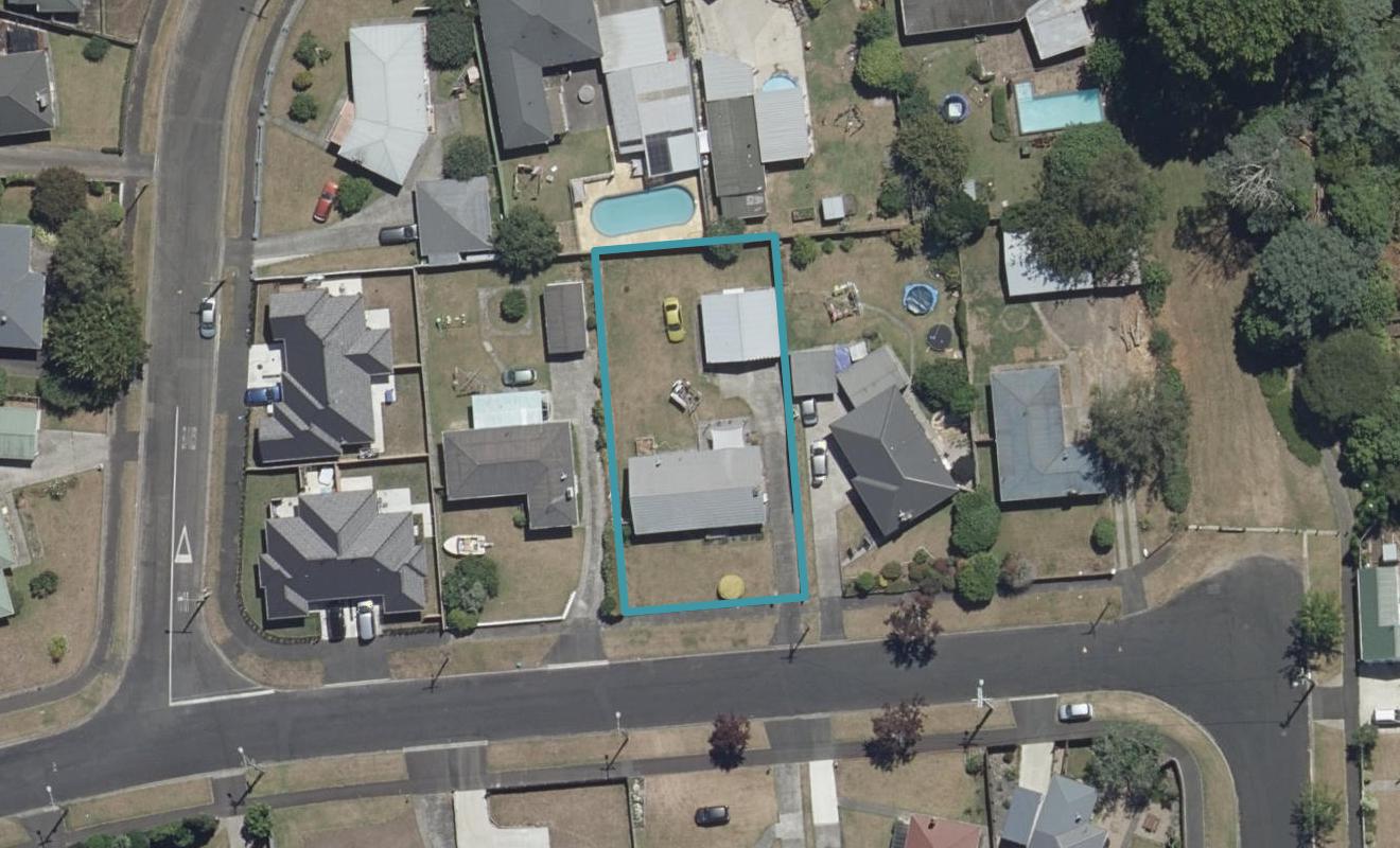 101 Bruce Avenue, Glenview, Hamilton - Carousel 1