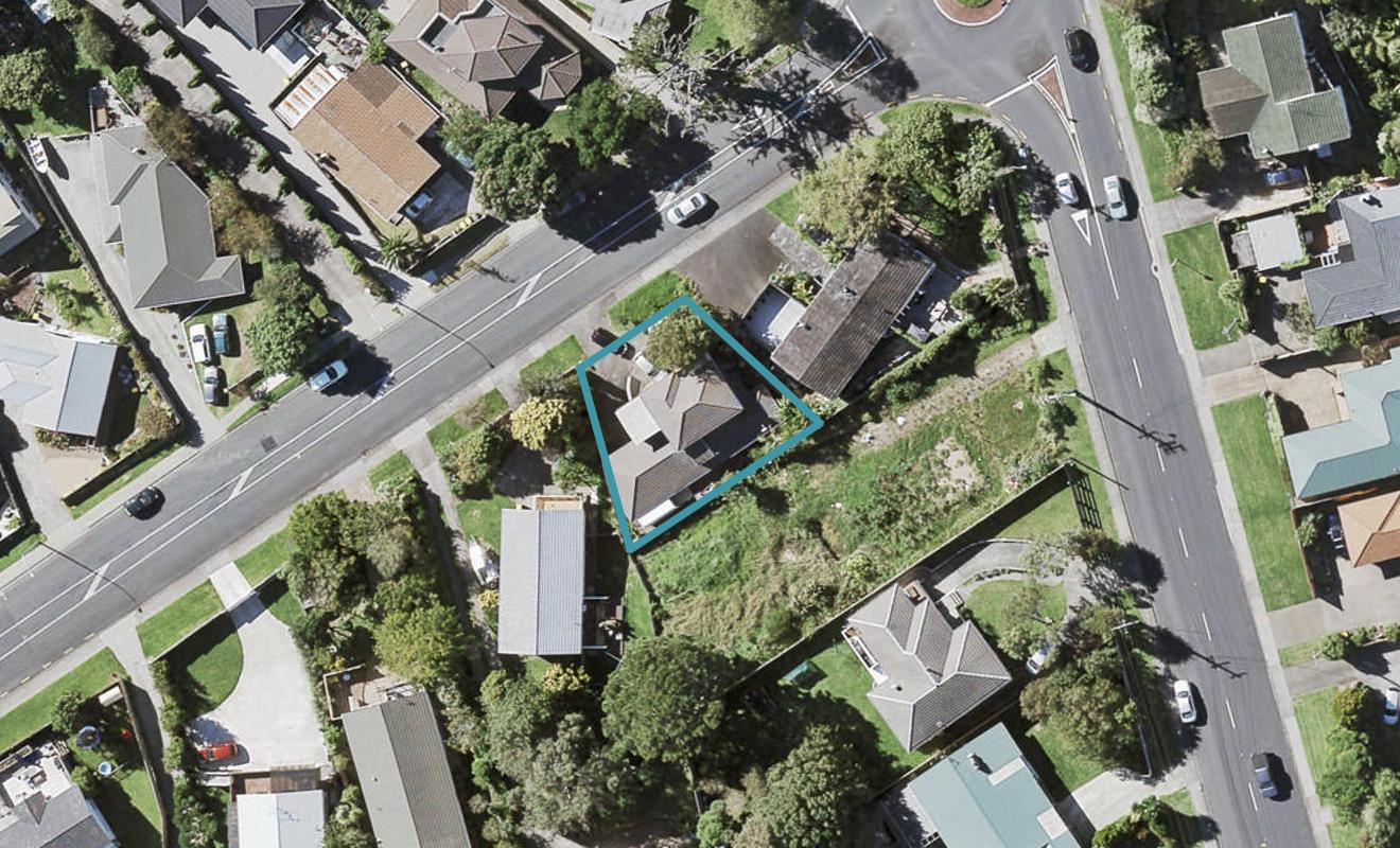3 Gills Road, Bucklands Beach, Auckland - Carousel 1