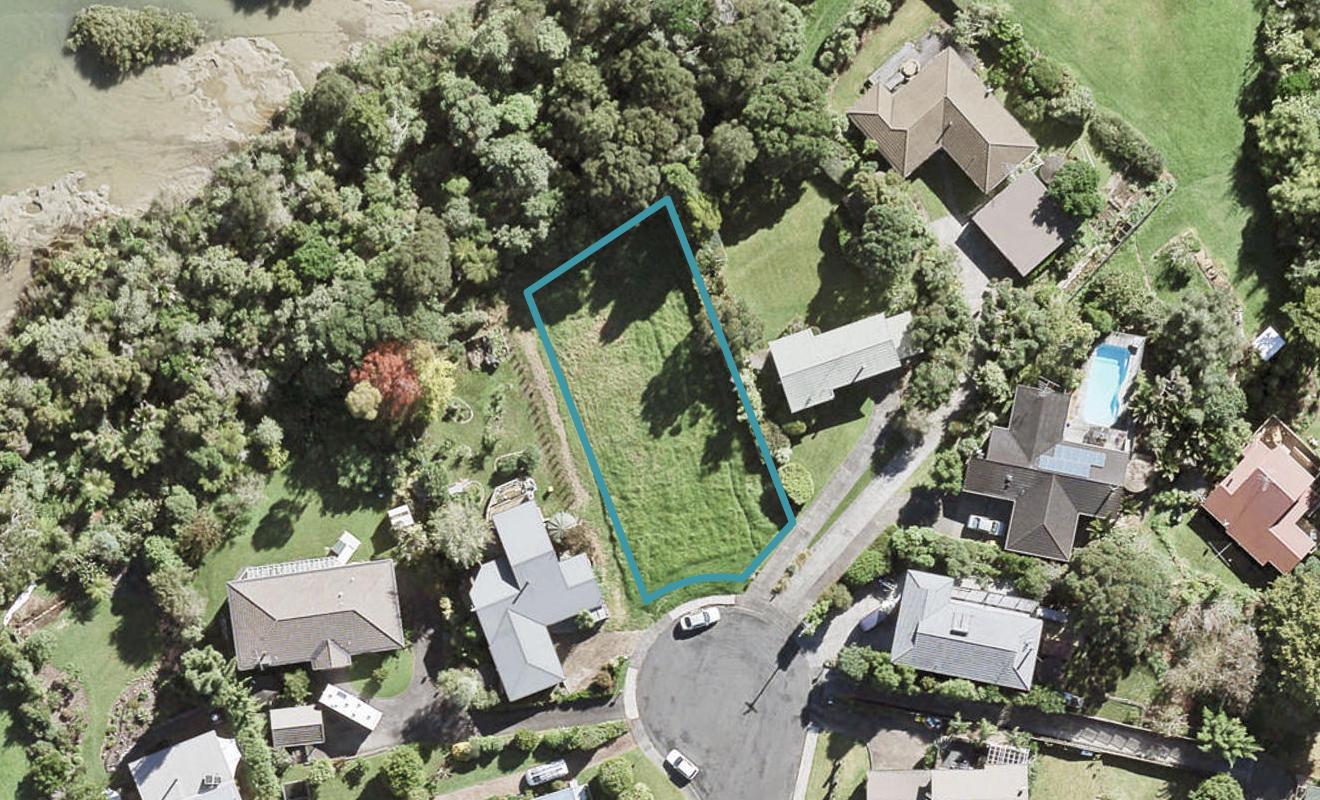 25 Valerie Crescent, Okura, Auckland - Carousel 1