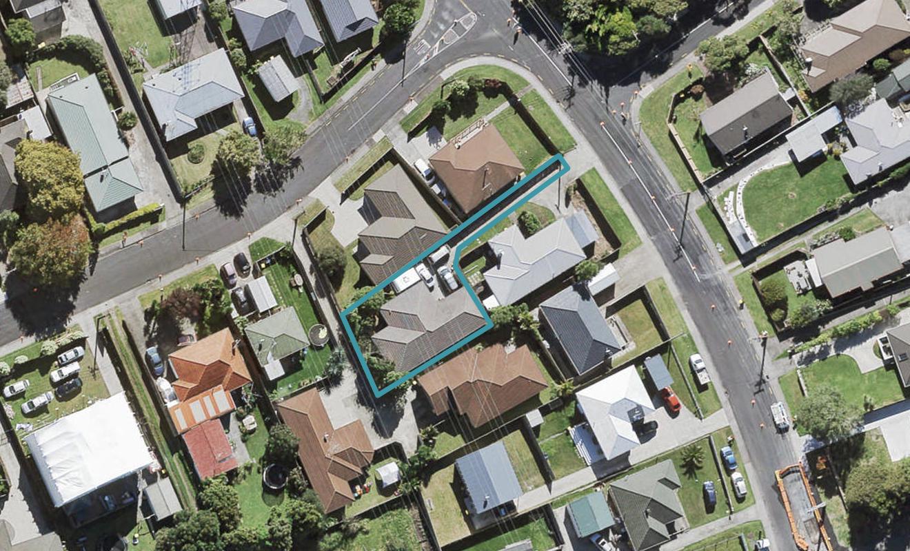 16A Vera Road, Te Atatu South, Auckland - Carousel 1
