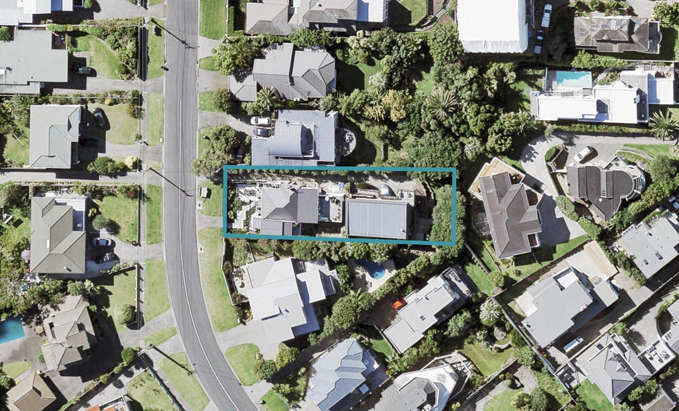 1/57 Gulf View Road, Murrays Bay, Auckland - Carousel 1