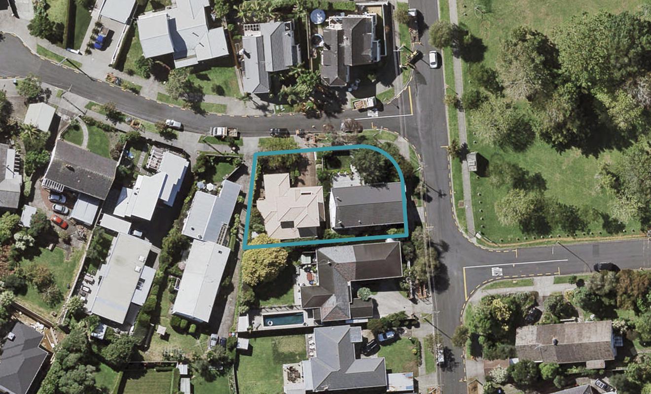 2A Meyrick Place, Meadowbank, Auckland - Carousel 1