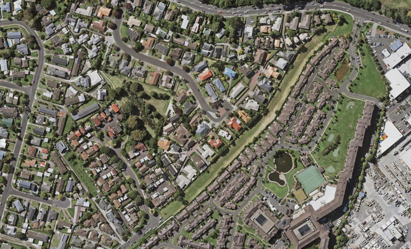 37 Kenneth Small Place, Remuera, Auckland - Carousel 1