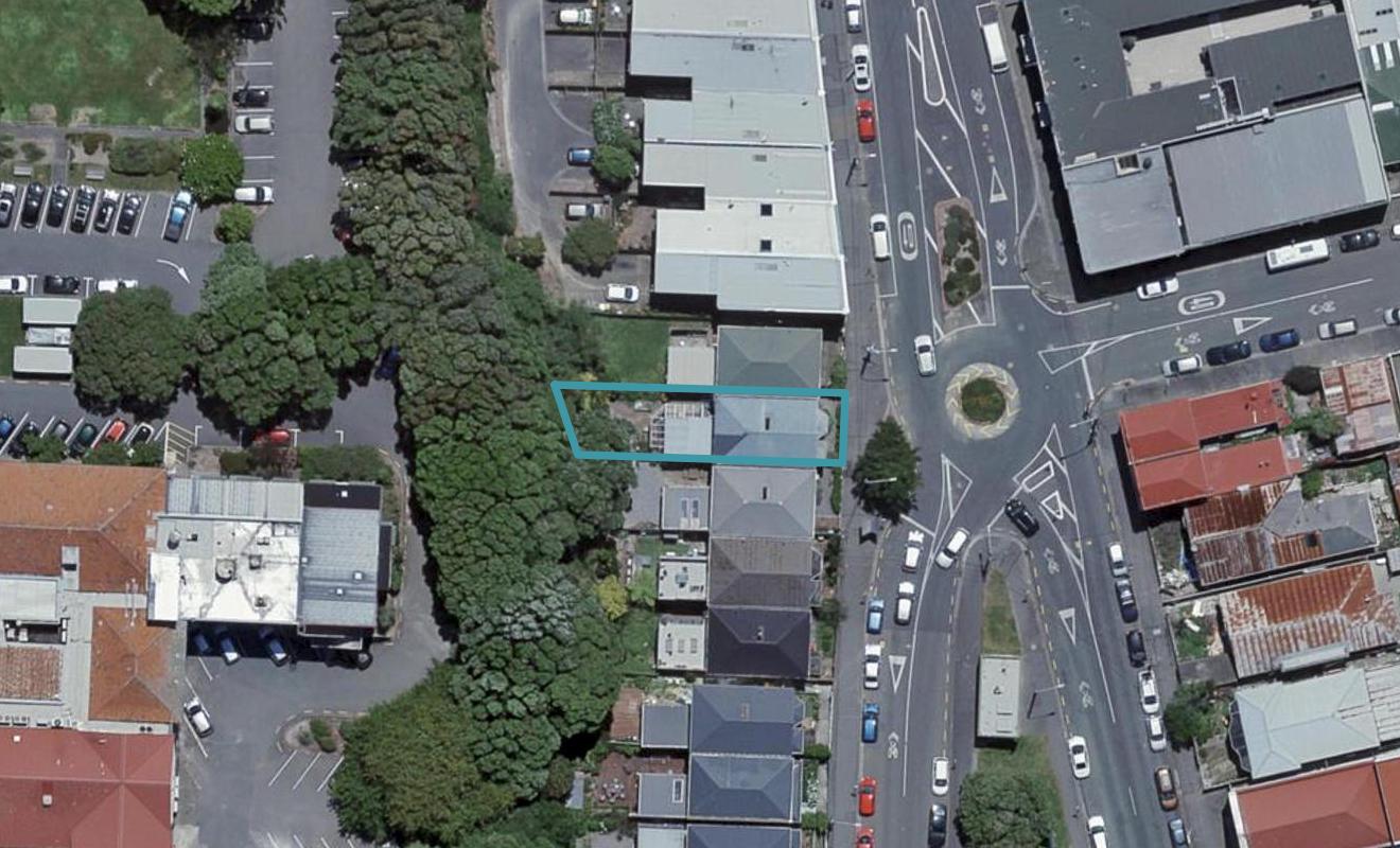 4 Russell Terrace, Newtown, Wellington - Carousel 1
