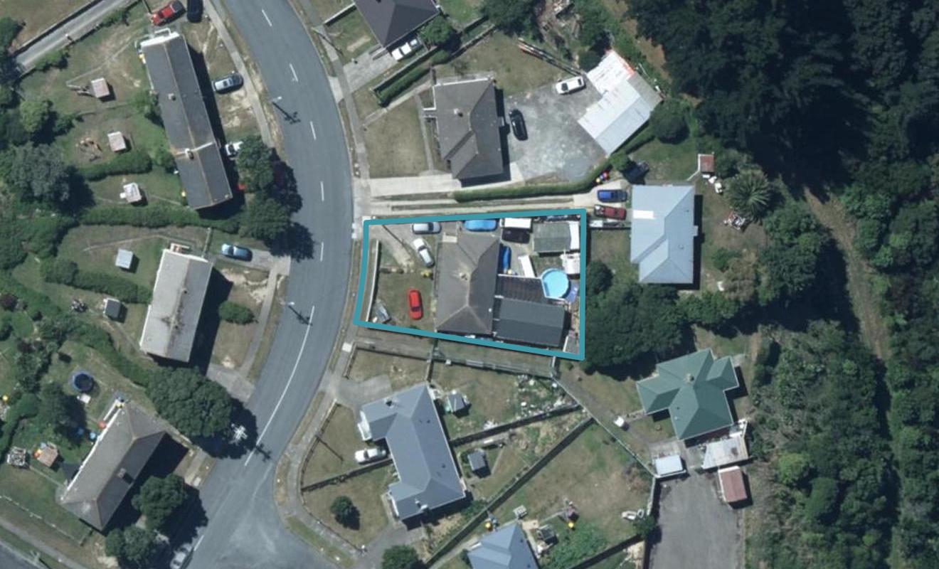 132 Bedford Street, Cannons Creek, Porirua - Carousel 1